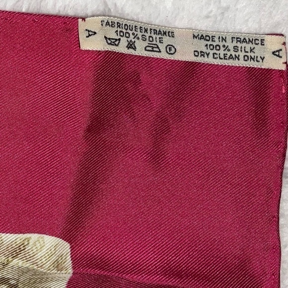 Hermes 100% Silk Scarf “LA PRESENTATIONS” Purple Knight Carriage Carre 90 - Picture 3 of 15